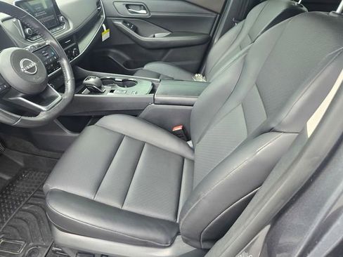 Used 2023 Nissan Rogue SV w/ SV Premium B Package FWD image 20