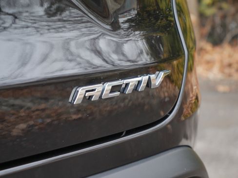 Used 2025 Chevrolet Trax ACTIV w/ Driver Confidence Package image 19