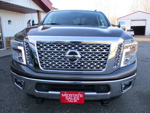 Used 2016 Nissan Titan SL AWD/4WD image 15