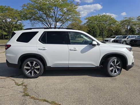 New 2025 Honda Pilot Touring image 20