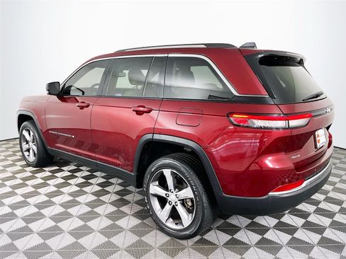 Used 2022 Jeep Grand Cherokee Limited AWD/4WD image 6