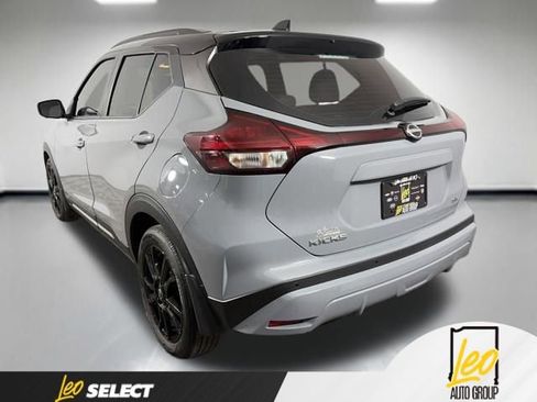 Used 2023 Nissan Kicks SR w/ SR Premium Package FWD image 5