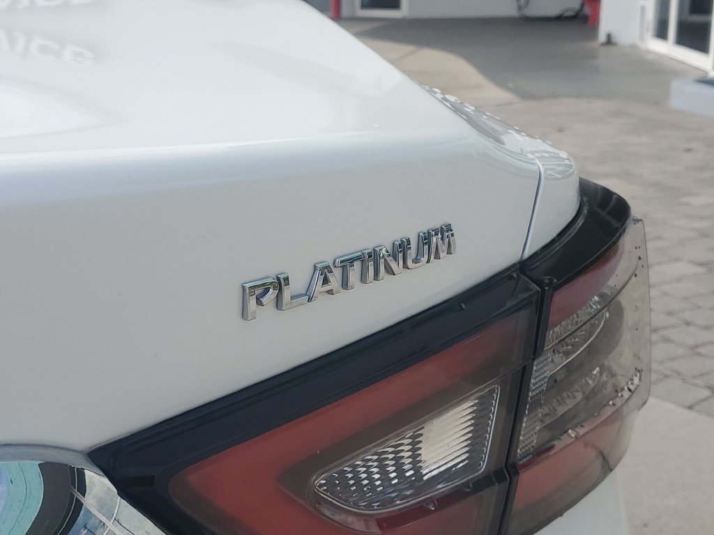 Used 2020 Nissan Maxima Platinum w/ Illumination Package FWD image 15