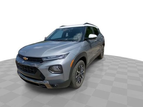 Used 2023 Chevrolet TrailBlazer ACTIV w/ Sun and Liftgate Package AWD/4WD image 6