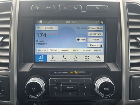 Used 2018 Ford F150 Platinum w/ Technology Package image 17