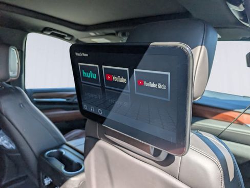 Certified 2023 GMC Yukon Denali Ultimate AWD/4WD image 13