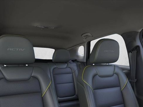 New 2026 Chevrolet Trax ACTIV FWD image 24