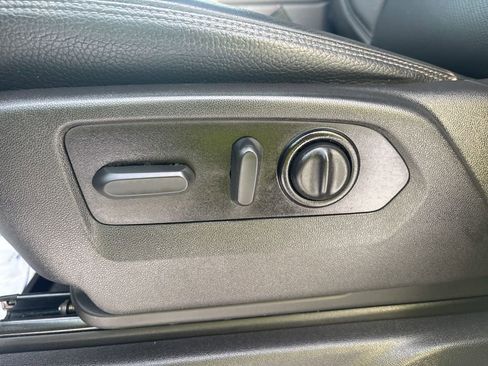 Used 2022 GMC Sierra 1500 Denali w/ Denali Premium Package image 19