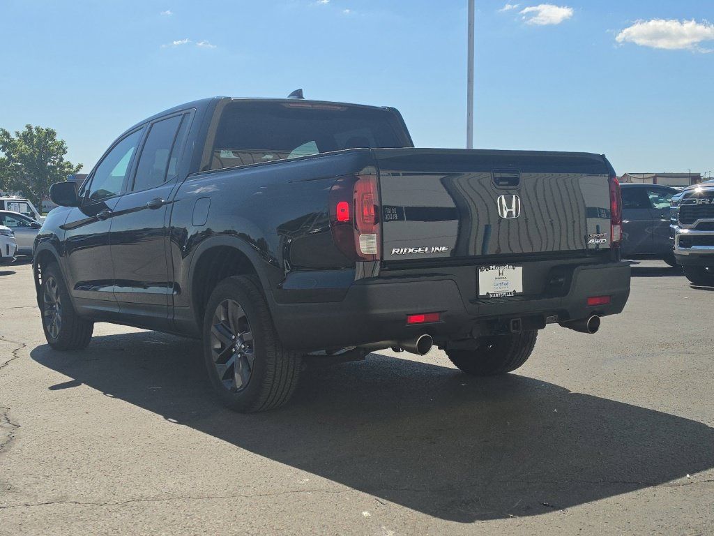 Certified 2023 Honda Ridgeline Sport image 5