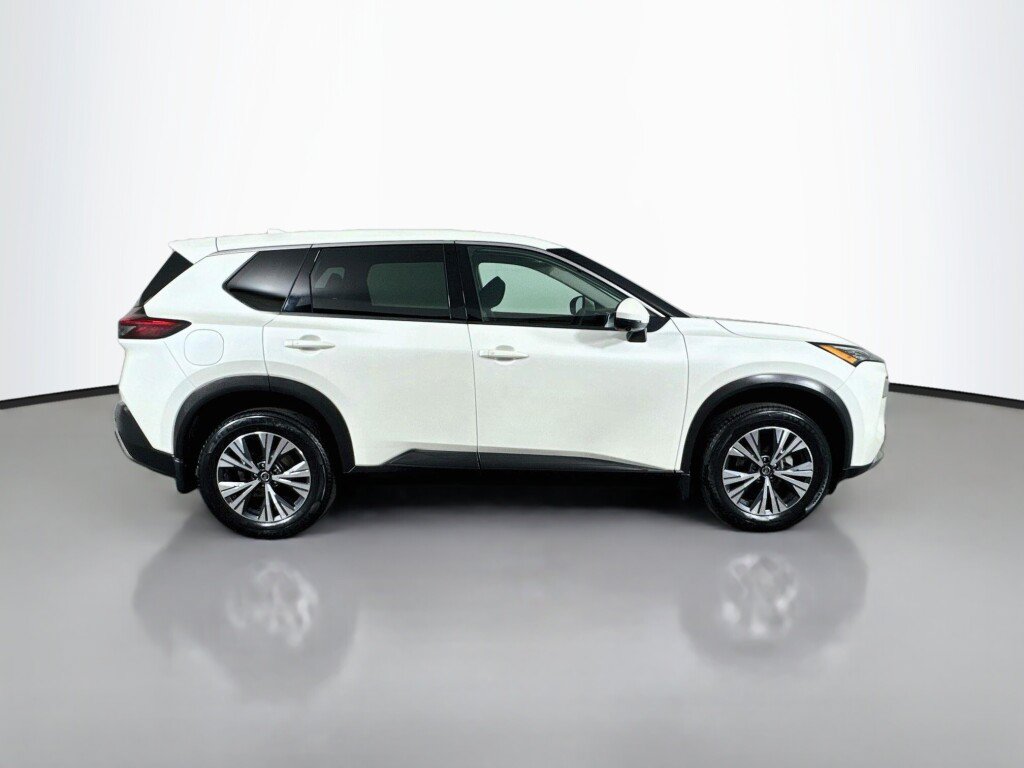Used 2021 Nissan Rogue SV AWD/4WD image 6