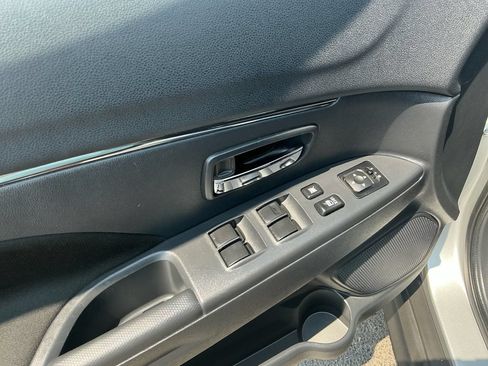 Used 2026 Mitsubishi Outlander Sport AWD image 16