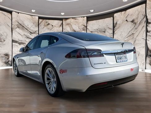Used 2017 Tesla Model S 75 RWD image 6