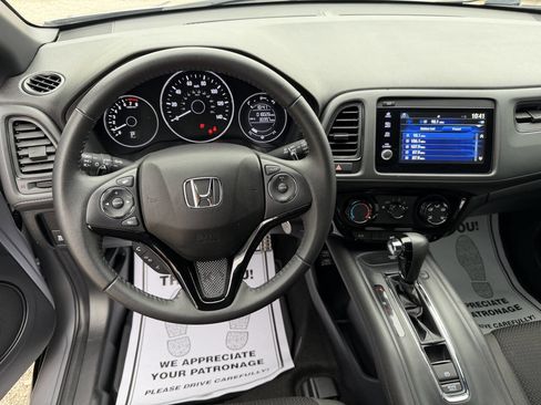 Used 2022 Honda HR-V Sport image 11