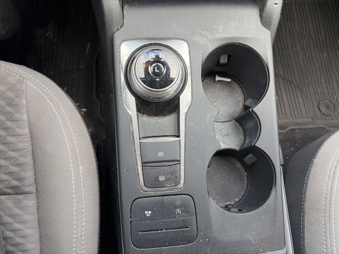 Used 2020 Ford Escape SE image 20
