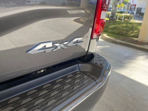 New 2022 RAM 2500 Big Horn w/ Level C Equiment Group image 22