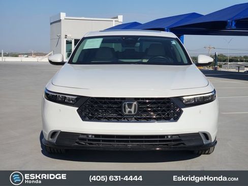 Used 2024 Honda Accord Touring image 2