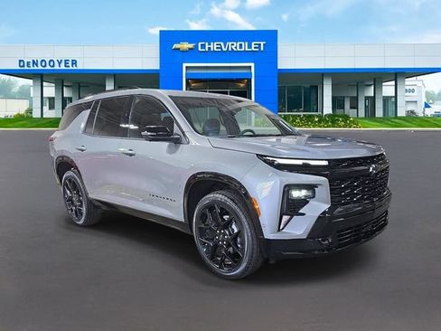 New 2026 Chevrolet Traverse RS w/ LPO, Floor Liner Package AWD/4WD image 5