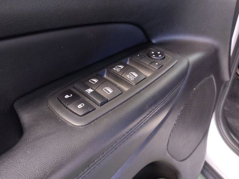 Used 2020 Jeep Grand Cherokee Limited image 27