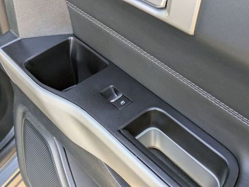 Used 2023 Ford Explorer XLT w/ Equipment Group 202A image 34