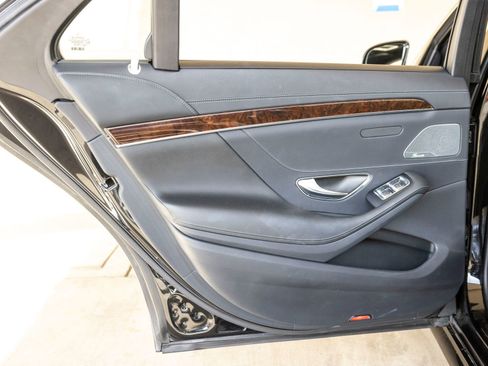 Used 2019 Mercedes-Benz S 560 4MATIC Sedan image 21