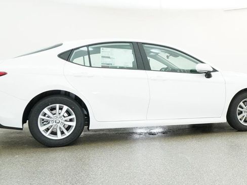 Used 2026 Toyota Camry LE FWD image 29