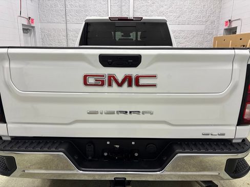 Used 2024 GMC Sierra 3500 SLE w/ SLE Value Package AWD/4WD image 5