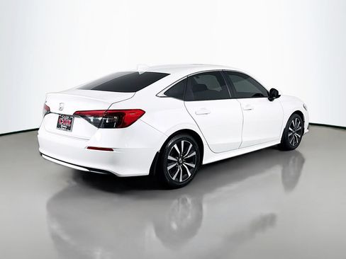Used 2024 Honda Civic EX image 5