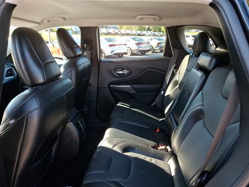 Used 2021 Jeep Cherokee Latitude Lux image 10