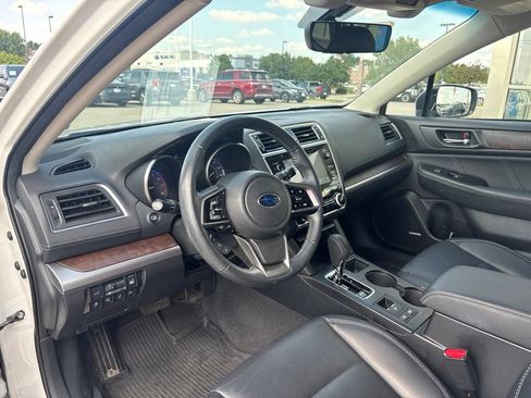 Used 2019 Subaru Outback 2.5i Limited AWD/4WD image 12