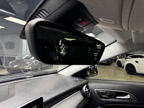 Used 2015 Mercedes-Benz GLA 250 image 28