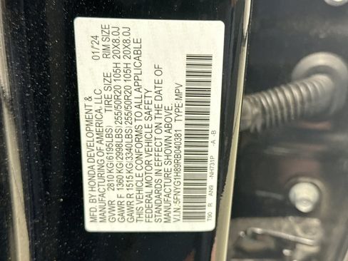 Used 2024 Honda Pilot Elite image 11