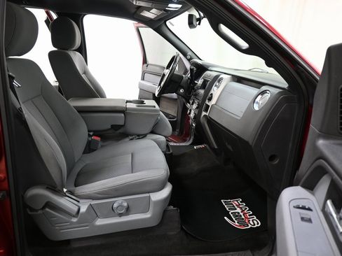 Used 2014 Ford F150 XLT w/ Equipment Group 302A Luxury image 9