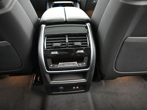 New 2026 BMW X5 xDrive50e image 39