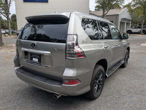 Used 2023 Lexus GX 460 Premium image 4