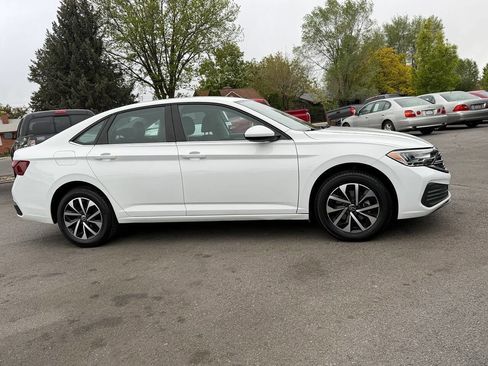 Used 2023 Volkswagen Jetta S image 10