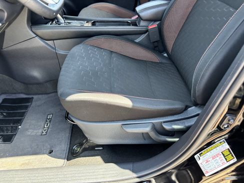 Certified 2024 Nissan Kicks SR FWD image 21