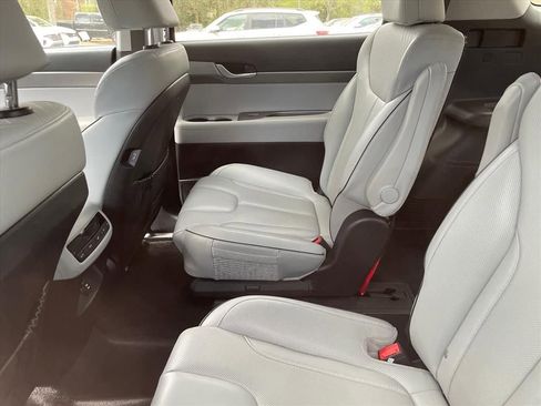 Used 2025 Hyundai Palisade SEL image 3