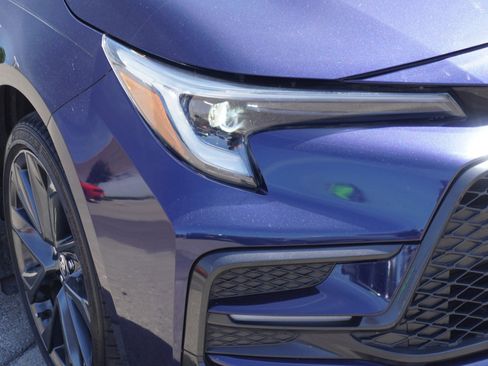 Used 2024 Toyota Corolla SE FWD image 3