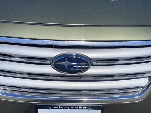 Used 2017 Subaru Outback 2.5i Limited image 25