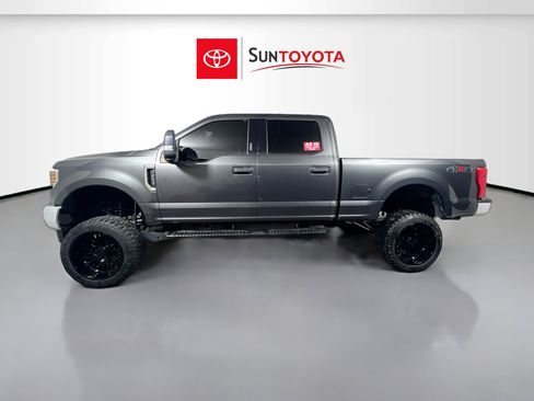 Used 2019 Ford F250 XLT AWD/4WD image 7