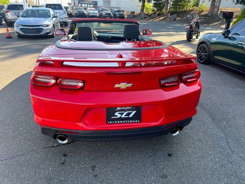 Used 2019 Chevrolet Camaro LT RWD image 7
