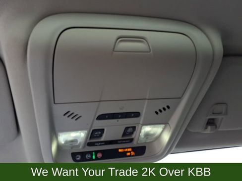 Used 2024 GMC Terrain Denali w/ Black Diamond Edition image 21