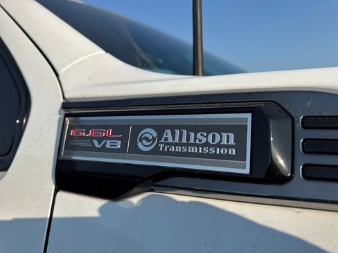 New 2026 GMC Sierra 2500 AT4 w/ AT4 Premium Plus Package AWD/4WD image 4