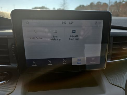 Used 2024 Ford Explorer XLT w/ Equipment Group 202A image 21