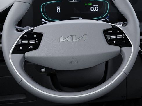 New 2025 Kia Niro EX image 22