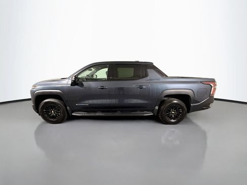 Used 2025 Chevrolet Silverado EV LT AWD/4WD image 4