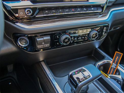 New 2025 Chevrolet Silverado 1500 RST image 39