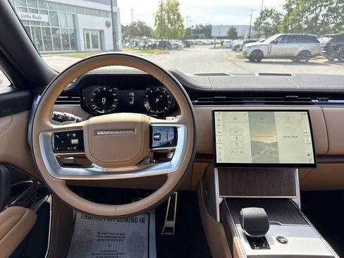 New 2025 Land Rover Range Rover SE AWD/4WD image 4