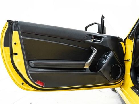 Used 2015 Scion FR-S Release Series 1.0 image 16