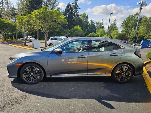 Used 2019 Honda Civic EX-L image 4